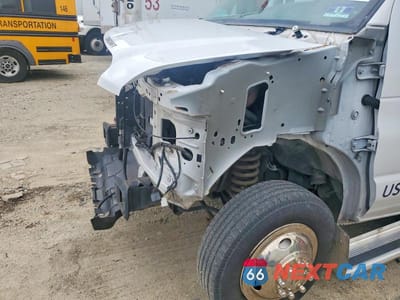 Zdjęcie 9 z 10 samochodu: 2016 FORD ECONOLINE E450 SUPER DUTY CUTAWAY VAN VIN:1FDFE4FS5GDC09017 - miniatura