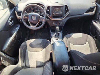 Zdjęcie 8 z 13 samochodu: 2016 JEEP CHEROKEE SPORT VIN:1C4PJLAB1GW259245 - miniatura
