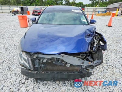 Piąte zdjęcie samochodu w środku: 2019 KIA OPTIMA LX VIN:5XXGT4L32KG367311 - miniatura