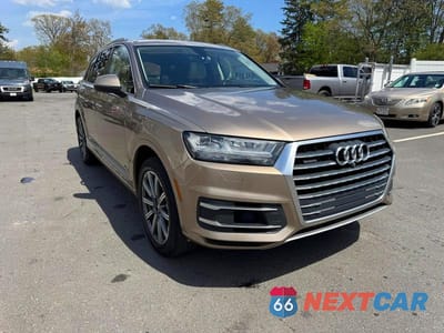 Czwarte zdjęcie samochodu z boku: 2018 AUDI Q7 PREMIUM PLUS VIN:WA1LAAF70JD001772 - miniatura