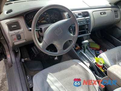 Zdjęcie 8 z 12 samochodu: 1998 HONDA ACCORD LX VIN:1HGCG5649WA080919 - miniatura
