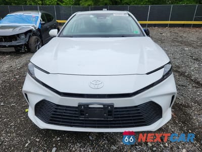 Piąte zdjęcie samochodu w środku: 2025 TOYOTA CAMRY LE VIN:4T1DAACK2SU624987 - miniatura