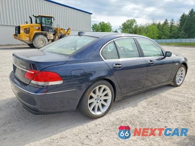 Trzecie zdjęcie samochodu z tyłu: 2006 BMW 750 I VIN:WBAHL83576DT02058 - miniatura