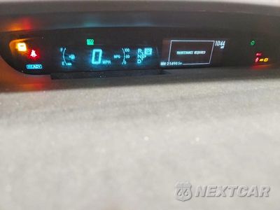Zdjęcie 9 z 12 samochodu: 2013 TOYOTA PRIUS THREE VIN:JTDKN3DUXD1642878 - miniatura