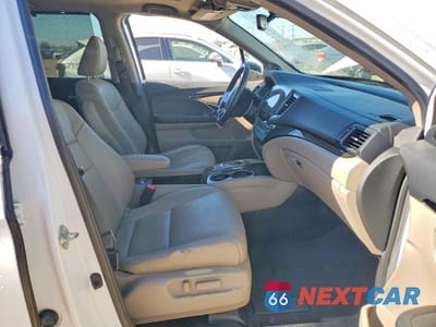 Zdjęcie 7 z 12 samochodu: 2021 HONDA PILOT TOURING VIN:5FNYF6H92MB002038 - miniatura