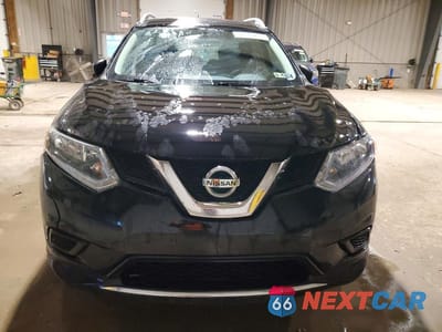 Piąte zdjęcie samochodu w środku: 2014 NISSAN ROGUE SV VIN:5N1AT2MV3EC797049 - miniatura