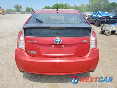 Zdjęcie 6 z 12 samochodu: 2014 TOYOTA PRIUS TWO VIN:JTDKN3DU6E1786851 - miniatura