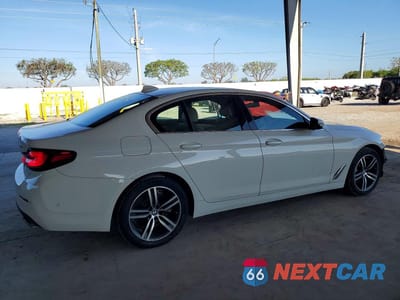 Trzecie zdjęcie samochodu z tyłu: 2021 BMW 530 I VIN:WBA53BH05MWX34078 - miniatura
