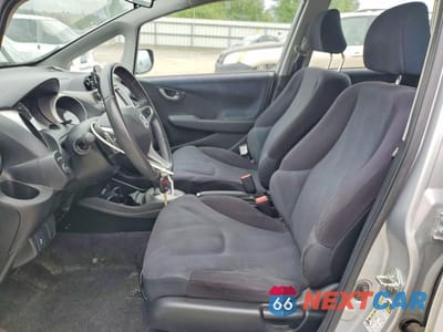 Zdjęcie 7 z 13 samochodu: 2011 HONDA FIT SPORT VIN:JHMGE8H6XBC022532 - miniatura