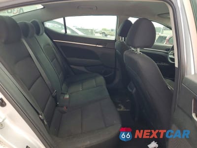 Zdjęcie 10 z 12 samochodu: 2019 HYUNDAI ELANTRA SEL VIN:5NPD84LF2KH415084 - miniatura