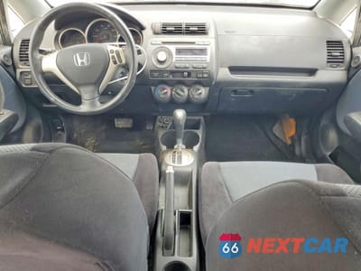 Zdjęcie 8 z 13 samochodu: 2008 HONDA FIT SPORT VIN:JHMGD38638S038107 - miniatura