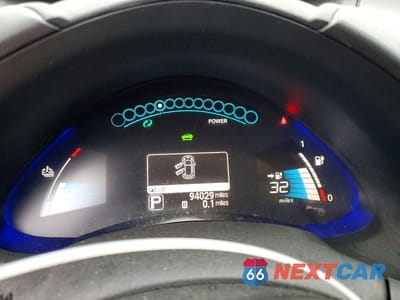 Zdjęcie 9 z 12 samochodu: 2015 NISSAN LEAF S VIN:1N4AZ0CP5FC315781 - miniatura