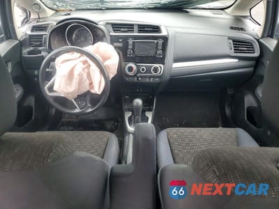Zdjęcie 8 z 12 samochodu: 2017 HONDA FIT LX VIN:JHMGK5H56HS018457 - miniatura
