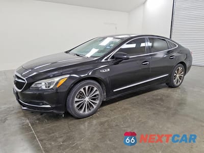 2017 BUICK LACROSSE ESSENCE 1G4ZP5SS3HU165314 - główne zdjęcie licytacji z USA - miniatura