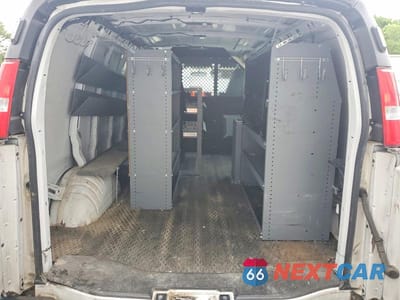 Zdjęcie 10 z 13 samochodu: 2020 CHEVROLET EXPRESS G2500 VIN:1GCWGAFP2L1277473 - miniatura