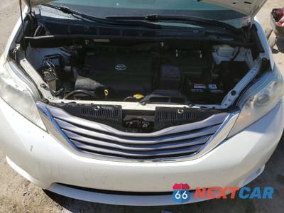 Zdjęcie 12 z 13 samochodu: 2015 TOYOTA SIENNA XLE PREMIUM 8-PASSENGER VIN:5TDYK3DC9FS550192 - miniatura