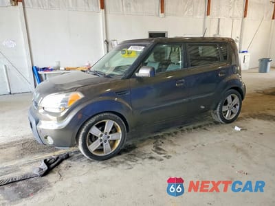 2010 KIA SOUL + KNDJT2A24A7132095 - główne zdjęcie licytacji z USA - miniatura