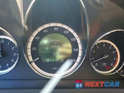 Zdjęcie 9 z 12 samochodu: 2011 MERCEDES-BENZ E 550 VIN:WDDKJ7CBXBF092168 - miniatura