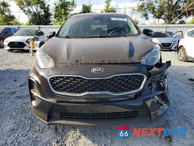 Piąte zdjęcie samochodu w środku: 2022 KIA SPORTAGE LX VIN:KNDPM3AC5N7007330 - miniatura