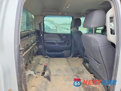 Zdjęcie 10 z 13 samochodu: 2019 CHEVROLET SILVERADO K3500 VIN:1GB4KVCGXKF221787 - miniatura