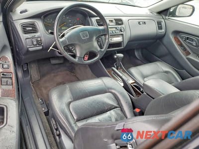 Zdjęcie 8 z 12 samochodu: 2000 HONDA ACCORD EX VIN:1HGCG2251YA005969 - miniatura