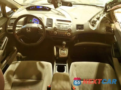 Zdjęcie 8 z 12 samochodu: 2008 HONDA CIVIC LX VIN:2HGFA16518H511466 - miniatura