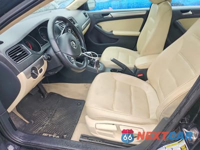 Zdjęcie 7 z 12 samochodu: 2015 VOLKSWAGEN JETTA SE VIN:3VWD17AJ2FM337593 - miniatura
