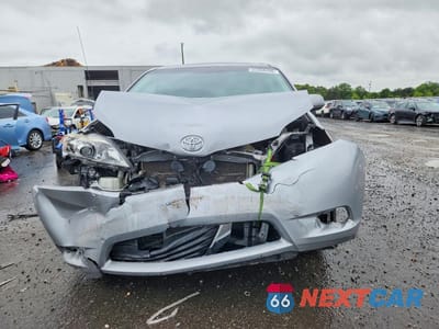 Piąte zdjęcie samochodu w środku: 2013 TOYOTA SIENNA LE VIN:5TDKK3DCXDS390973 - miniatura