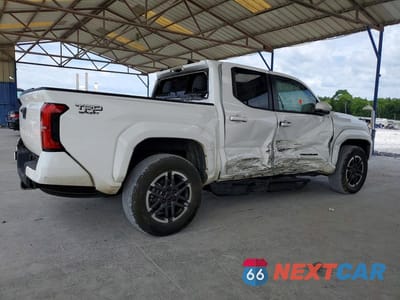 Trzecie zdjęcie samochodu z tyłu: 2024 TOYOTA TACOMA TRD SPORT VIN:3TMKB5FN2RM004032 - miniatura