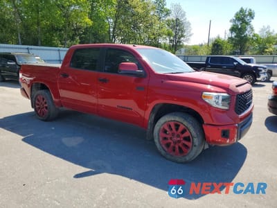 Czwarte zdjęcie samochodu z boku: 2018 TOYOTA TUNDRA CREWMAX LIMITED VIN:5TFHY5F11JX739475 - miniatura
