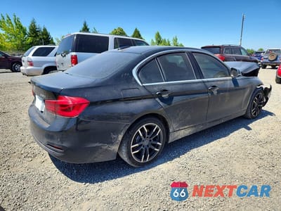 Trzecie zdjęcie samochodu z tyłu: 2017 BMW 330 I VIN:WBA8B9G58HNU48551 - miniatura