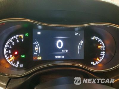 Zdjęcie 9 z 14 samochodu: 2018 JEEP GRAND CHEROKEE LAREDO VIN:1C4RJFAG3JC320058 - miniatura