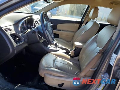 Zdjęcie 7 z 12 samochodu: 2013 CHRYSLER 200 LIMITED VIN:1C3CCBCG3DN760879 - miniatura