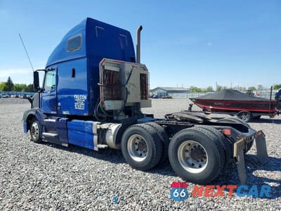 Trzecie zdjęcie samochodu z tyłu: 2016 VOLVO VN VNL VIN:4V4NC9TH3GN938613 - miniatura