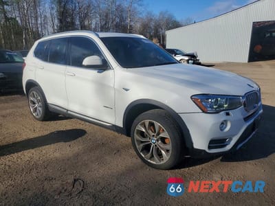 Czwarte zdjęcie samochodu z boku: 2017 BMW X3 XDRIVE28I VIN:5UXWX9C34H0T23915 - miniatura