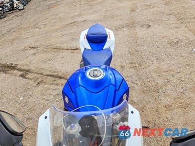 Piąte zdjęcie samochodu w środku: 2008 SUZUKI GSX-R600 VIN:JS1GN7EA582104553 - miniatura