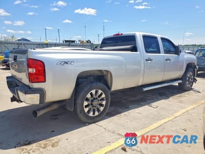 Trzecie zdjęcie samochodu z tyłu: 2011 CHEVROLET SILVERADO K3500 VIN:1GC4KZC83BF183850 - miniatura