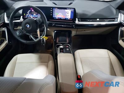 Zdjęcie 8 z 14 samochodu: 2025 BMW X1 XDRIVE28I VIN:WBX73EF04S5031609 - miniatura