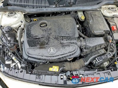 Zdjęcie 12 z 13 samochodu: 2017 MERCEDES-BENZ GLA 250 4MATIC VIN:WDCTG4GB4HJ332823 - miniatura