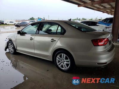 Drugie zdjęcie samochodu z przodu: 2015 VOLKSWAGEN JETTA BASE VIN:3VW2K7AJ7FM213162 - miniatura