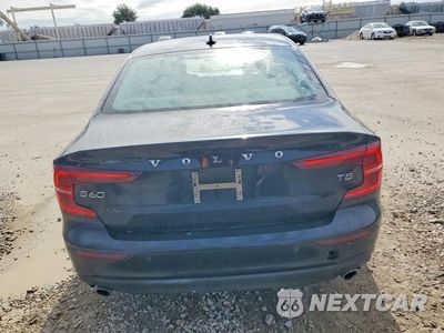 Zdjęcie 6 z 12 samochodu: 2020 VOLVO S60 T5 MOMENTUM VIN:7JR102FK7LG048391 - miniatura