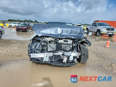 Piąte zdjęcie samochodu w środku: 2024 MERCEDES-BENZ C 300 VIN:W1KAF4GB0RR170732 - miniatura