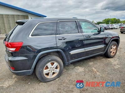Trzecie zdjęcie samochodu z tyłu: 2012 JEEP GRAND CHEROKEE LAREDO VIN:1C4RJFAG1CC272336 - miniatura