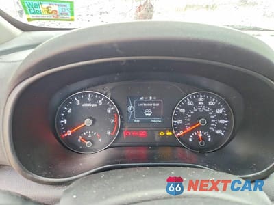 Zdjęcie 9 z 13 samochodu: 2017 KIA SPORTAGE EX VIN:KNDPNCAC3H7236414 - miniatura