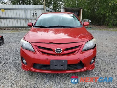 Piąte zdjęcie samochodu w środku: 2011 TOYOTA COROLLA S VIN:2T1BU4EE8BC564688 - miniatura
