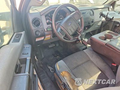 Zdjęcie 8 z 12 samochodu: 2014 FORD F450 SUPER DUTY VIN:1FDUF4GT5EEA94440 - miniatura