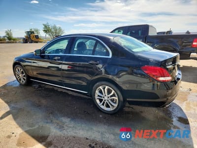 Drugie zdjęcie samochodu z przodu: 2015 MERCEDES-BENZ C 300 4MATIC VIN:55SWF4KB8FU023193 - miniatura