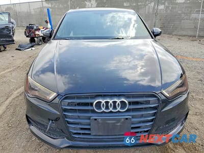 Piąte zdjęcie samochodu w środku: 2016 AUDI A3 VIN:WAUA7GFFXG1117235 - miniatura
