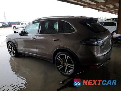 Drugie zdjęcie samochodu z przodu: 2014 PORSCHE CAYENNE S VIN:WP1AB2A26ELA59102 - miniatura
