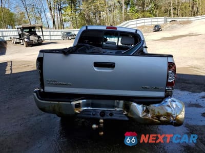Zdjęcie 6 z 13 samochodu: 2011 TOYOTA TACOMA DOUBLE CAB VIN:5TFLU4EN3BX011582 - miniatura